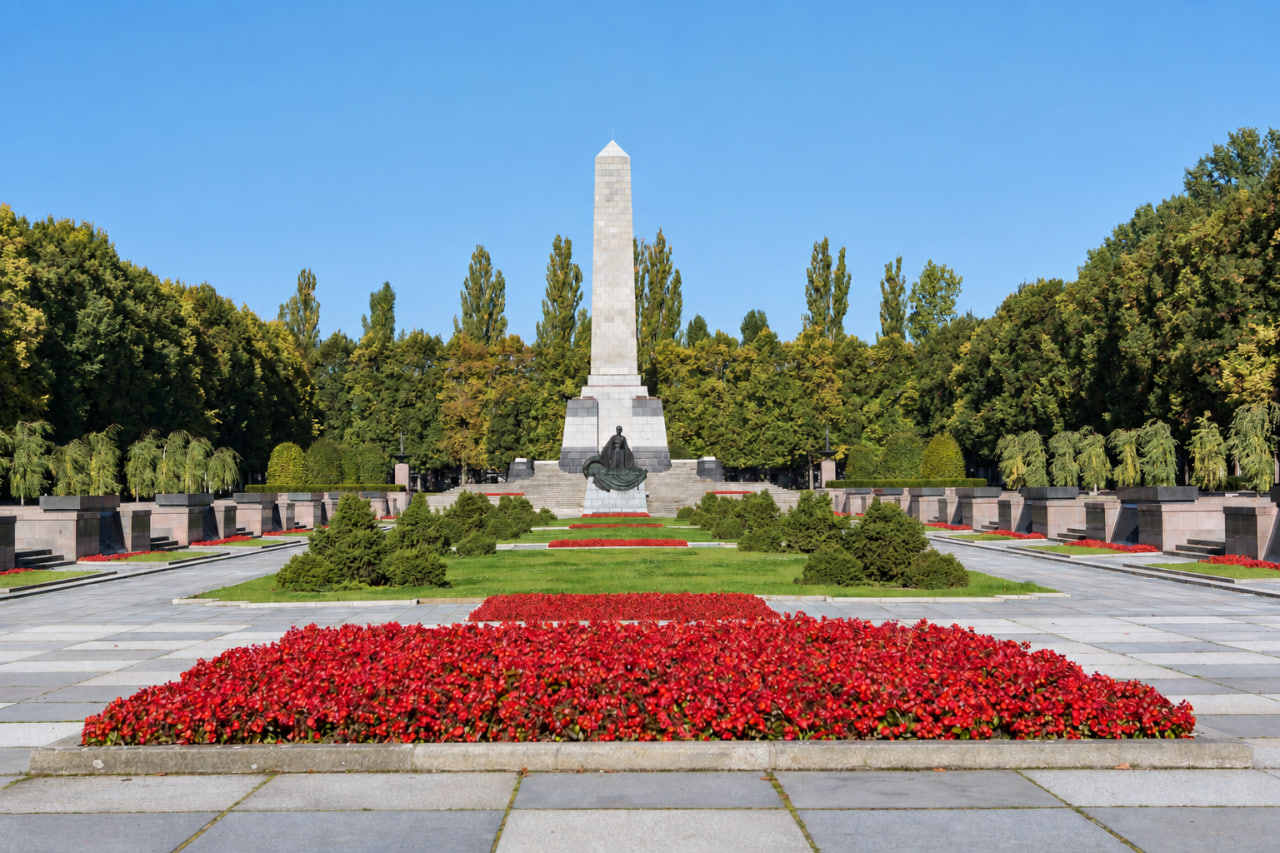 Sowjetisches Ehrenmal Schönholzer Heide